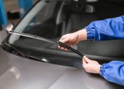 Tips Cara Mengatasi Wiper Mobil Bunyi dan Berisik Beserta Penyebabnya
